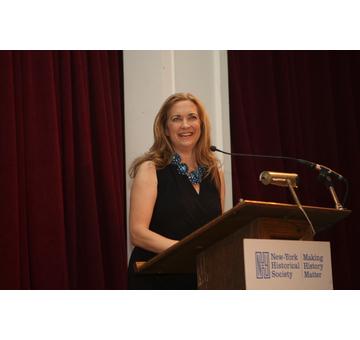 Presenter, Jodi Watson, Chief Marketing Officer of Bag Borrow or Steal