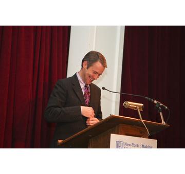 Presenter, Scott Schramm, SVP DMM of Fashion and Accessories of Henri Bendel